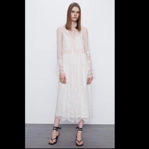Zara Woman Size S EMBROIDERED DRESS ECRU - 7901/404